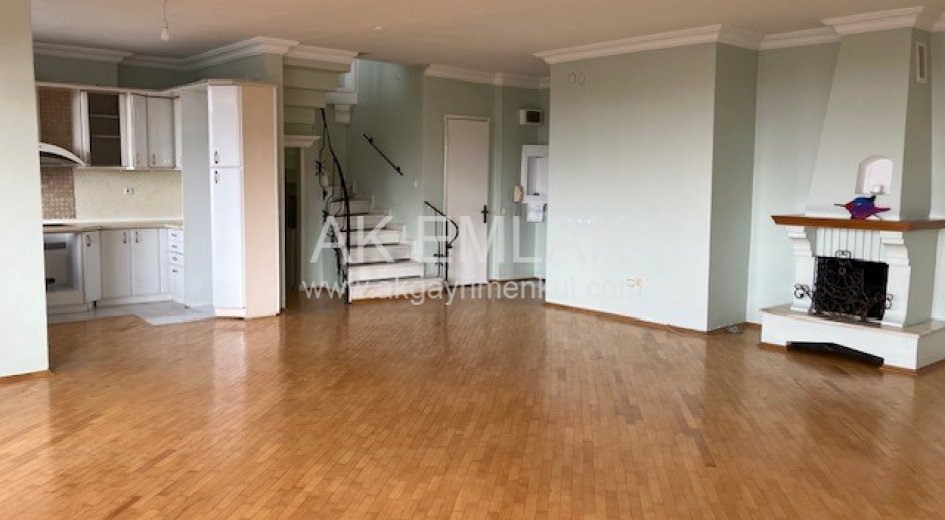 Kiralık