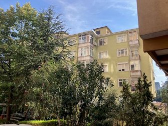 Zorlu Center'a Komşu Levazım Sitesinde Ferah..