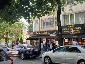 Yeşilköy Çarşıda FIRSAT Dükkan..
